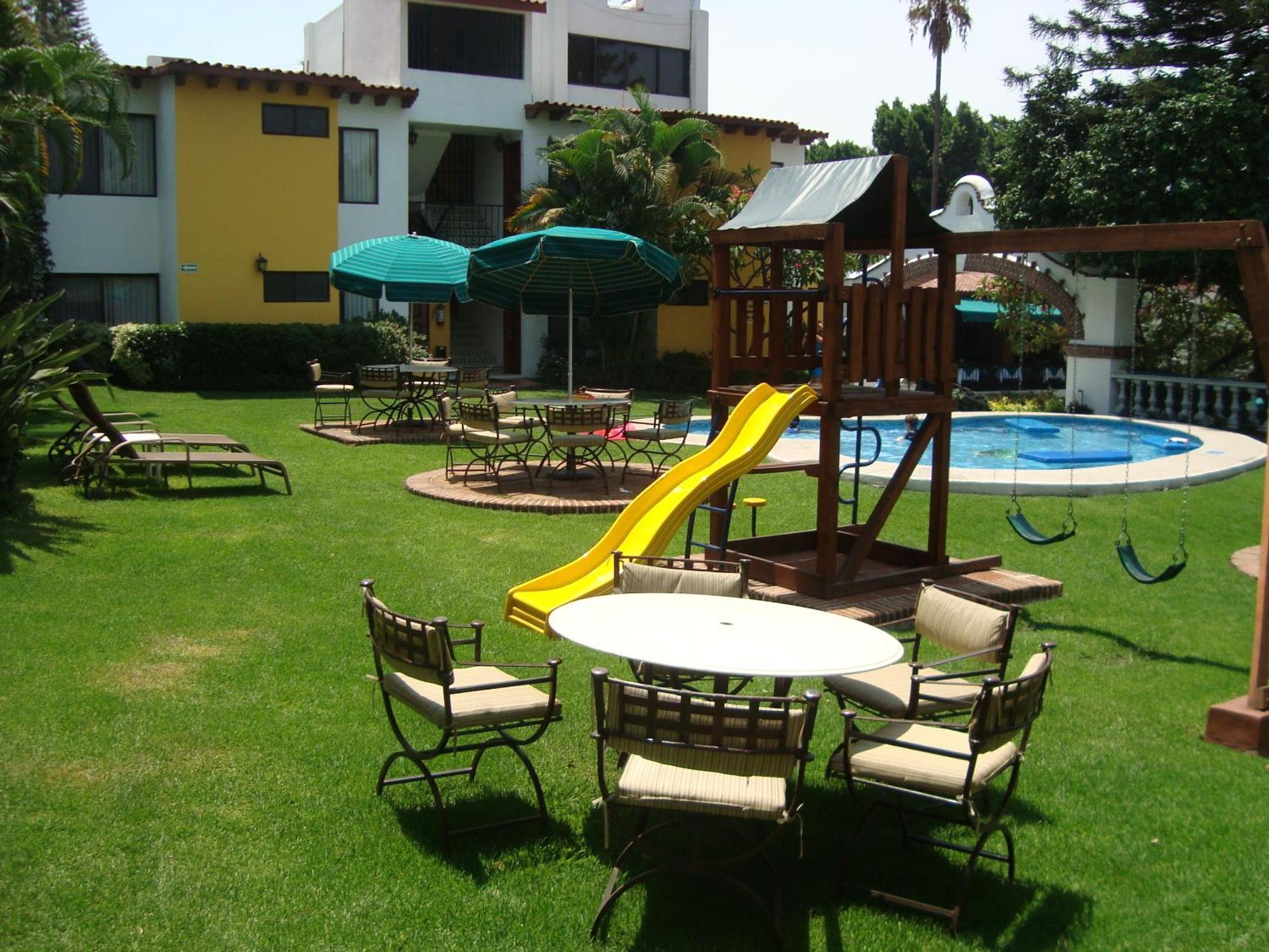 Hotel Vista Hermosa เควนาวากา ภายนอก รูปภาพ