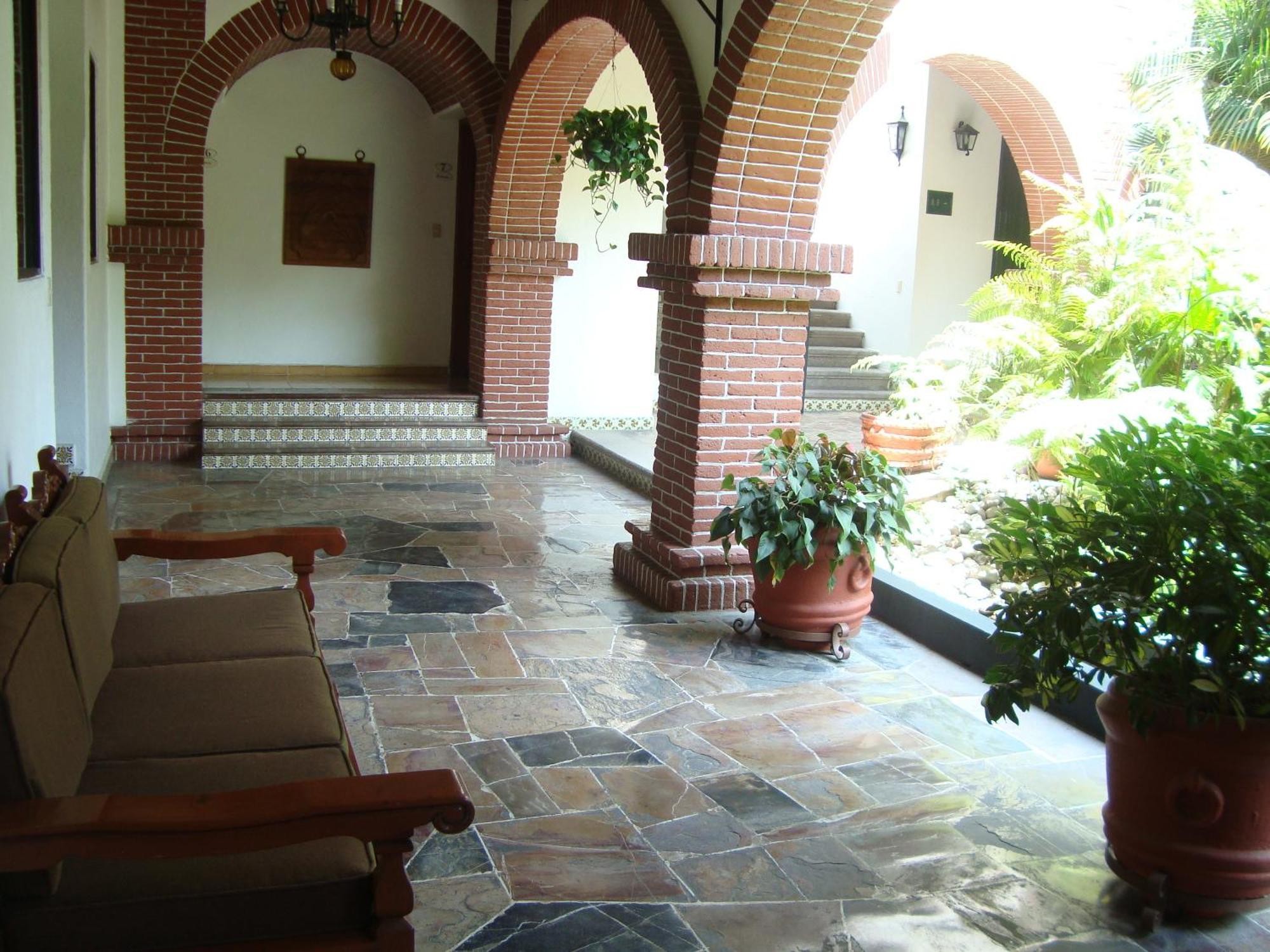 Hotel Vista Hermosa เควนาวากา ภายนอก รูปภาพ